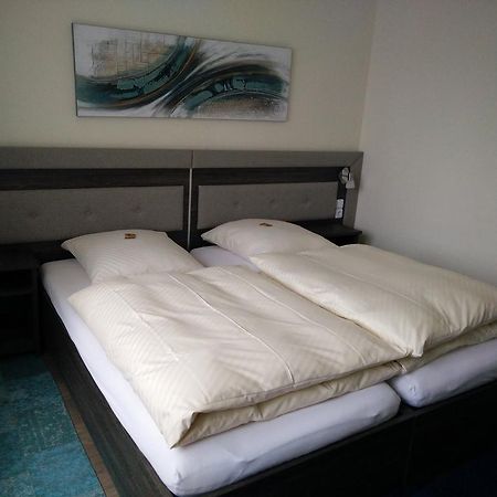 Hotel Alfa นอยอีเซินบวร์ก ห้อง รูปภาพ