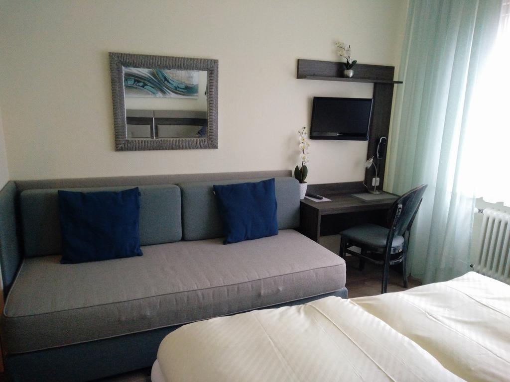 Hotel Alfa นอยอีเซินบวร์ก ห้อง รูปภาพ